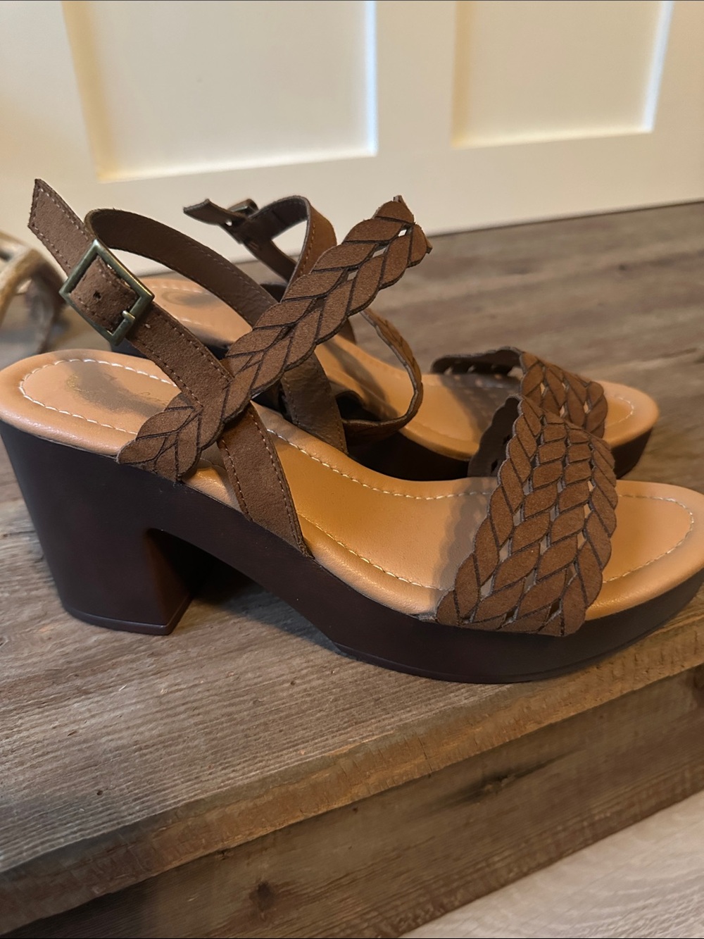Women’s Brown Braided Strap Chunky Heel Sandals